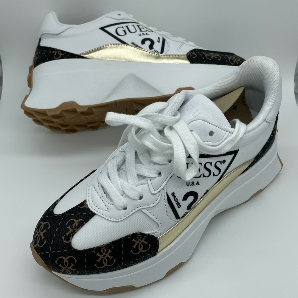 Women’s Calebb fashion Guess Sneakers